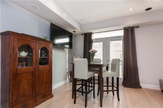 10 - 98 Carr St, Townhouse with 2 bedrooms, 1 bathrooms and 1 parking in Toronto ON | Image 5