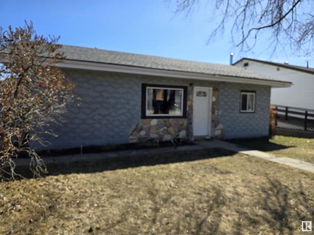 4925 46 St, House detached with 3 bedrooms, 1 bathrooms and null parking in Drayton Valley AB | Image 3