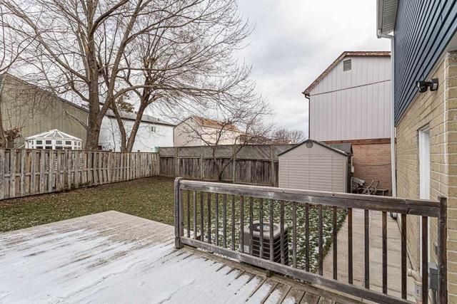 17 Handel Crt, House detached with 3 bedrooms, 3 bathrooms and 4 parking in Brampton ON | Image 24