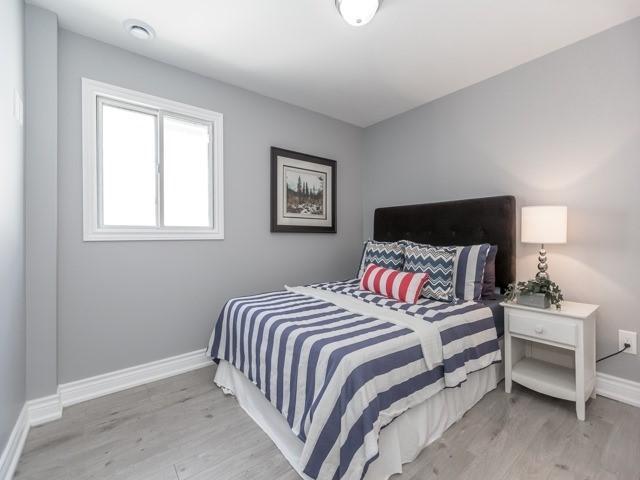 Upper - 29 Bernice Cres, House detached with 3 bedrooms, 1 bathrooms and 1 parking in Toronto ON | Image 9