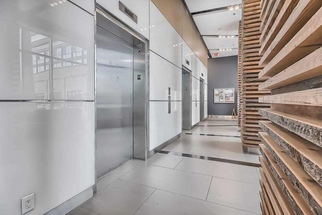2002 - 70 Distillery Lane, Condo with 2 bedrooms, 2 bathrooms and 1 parking in Toronto ON | Image 37