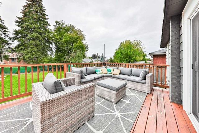 150 West 25th St, House detached with 5 bedrooms, 3 bathrooms and 4 parking in Hamilton ON | Image 33