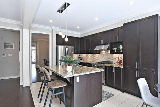 118 Killington Ave, House detached with 4 bedrooms, 4 bathrooms and 3 parking in Vaughan ON | Image 34
