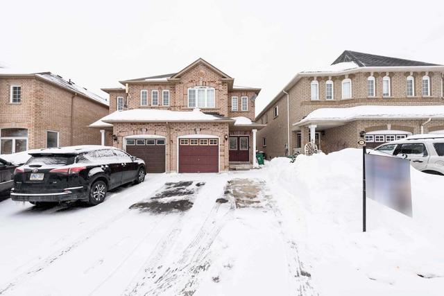 855 Rogerson Rd, House semidetached with 3 bedrooms, 4 bathrooms and 3 parking in Mississauga ON | Image 1