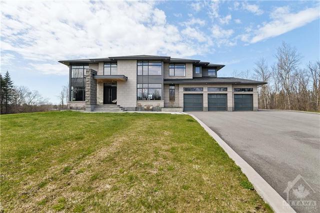 5930 Longhearth Way, House detached with 5 bedrooms, 5 bathrooms and 15 parking in Ottawa ON | Image 1