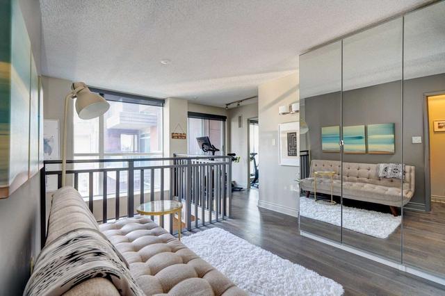 1105 - 80 Cumberland St, Condo with 2 bedrooms, 3 bathrooms and 1 parking in Toronto ON | Image 13