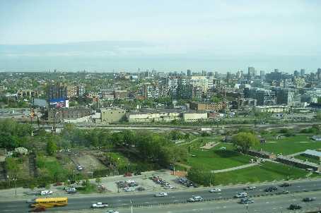 2503 - 219 Fort York Blvd, Condo with 2 bedrooms, 2 bathrooms and 1 parking in Toronto ON | Image 6
