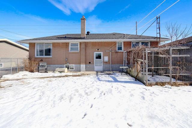 416 Stevenson Rd N, House detached with 3 bedrooms, 2 bathrooms and 6 parking in Oshawa ON | Image 25