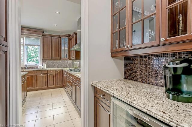 3203 Ribble Cres, House detached with 4 bedrooms, 4 bathrooms and 6 parking in Oakville ON | Image 3