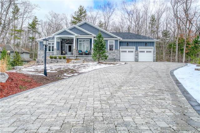 10182 Red Pine Road, House detached with 6 bedrooms, 3 bathrooms and 8 parking in Lambton Shores ON | Image 43