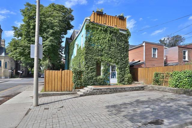 19 Denison Ave, House attached with 5 bedrooms, 2 bathrooms and 1 parking in Toronto ON | Image 20