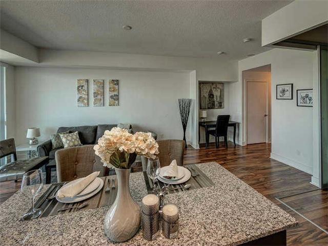 820 - 35 Brian Peck Cres, Condo with 1 bedrooms, 1 bathrooms and 1 parking in Toronto ON | Image 15