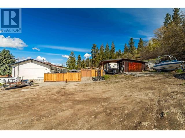 1995 Hollywood Road, House detached with 5 bedrooms, 2 bathrooms and 4 parking in Kelowna BC | Image 24