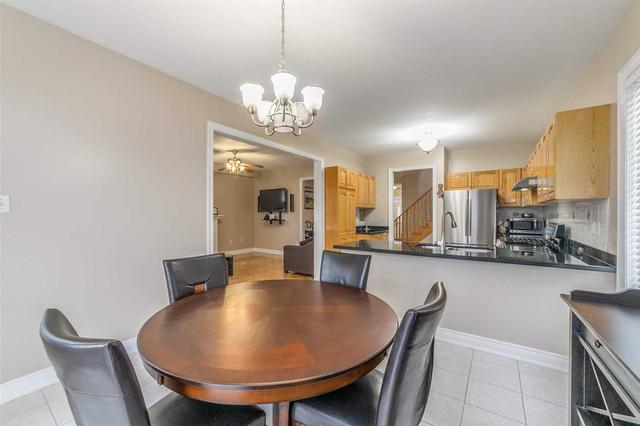 10 Prada Crt, House detached with 4 bedrooms, 4 bathrooms and 4 parking in Brampton ON | Image 7