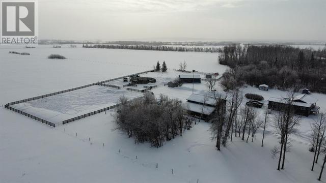 225041 690, House detached with 5 bedrooms, 3 bathrooms and 15 parking in Northern Lights County AB | Image 39