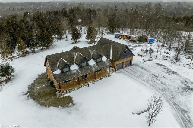 200 Nichols Cove Road, House detached with 2 bedrooms, 2 bathrooms and null parking in Trent Lakes ON | Image 28