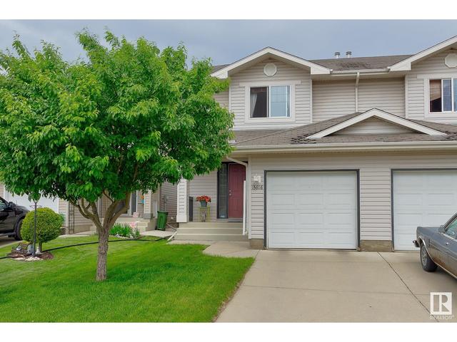 13608 140 Av Nw, House semidetached with 3 bedrooms, 1 bathrooms and 2 parking in Edmonton AB | Card Image