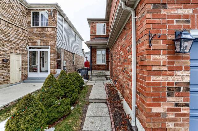 45 Needlewood Lane, House semidetached with 3 bedrooms, 2 bathrooms and 3 parking in Brampton ON | Image 6