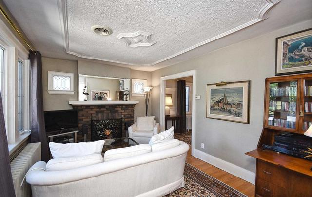 721 Millwood Rd, House detached with 2 bedrooms, 2 bathrooms and 2 parking in Toronto ON | Image 39