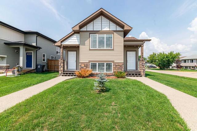 748 Cypress Lane, House other with 4 bedrooms, 2 bathrooms and 4 parking in Red Deer County AB | Image 4