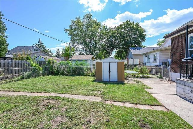 370 Brunswick Street, House detached with 2 bedrooms, 1 bathrooms and 4 parking in Hamilton ON | Image 39