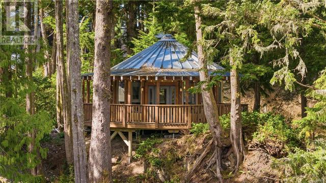 1015 Peninsula Rd, Home with 0 bedrooms, 0 bathrooms and null parking in Ucluelet BC | Image 26
