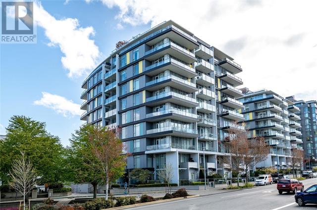 401 - 379 Tyee Rd, Condo with 2 bedrooms, 2 bathrooms and 2 parking in Victoria BC | Image 2