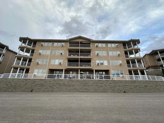 3011a - 5052 Riverview Road, Condo with 1 bedrooms, 1 bathrooms and null parking in East Kootenay F BC | Image 2