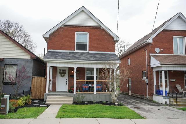 84 Ontario St, House detached with 3 bedrooms, 1 bathrooms and 3 parking in Brantford ON | Image 1