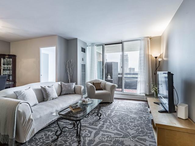 1207 - 362 The East Mall, Condo with 2 bedrooms, 2 bathrooms and 1 parking in Toronto ON | Image 2