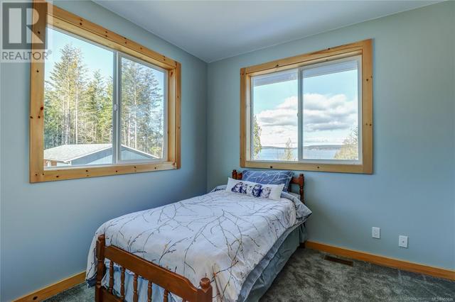 850 Lanqvist Rd, House detached with 3 bedrooms, 2 bathrooms and 6 parking in Mount Waddington C BC | Image 24