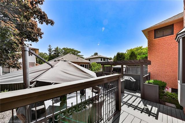 1066 Chateau Court, House detached with 3 bedrooms, 2 bathrooms and 3 parking in Mississauga ON | Image 34