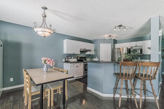 262 Somerside Park Sw, House detached with 4 bedrooms, 2 bathrooms and 2 parking in Calgary AB | Image 3
