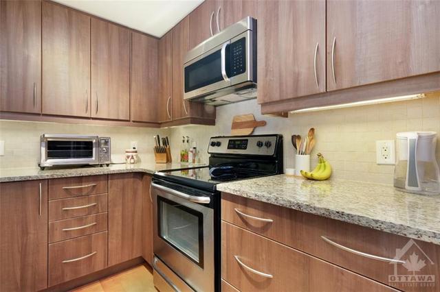 407 - 310 Centrum Boulevard, Condo with 2 bedrooms, 2 bathrooms and 1 parking in Ottawa ON | Image 7
