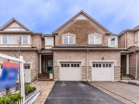2979 Guire Common, House attached with 3 bedrooms, 3 bathrooms and 2.5 parking in Burlington ON | Card Image