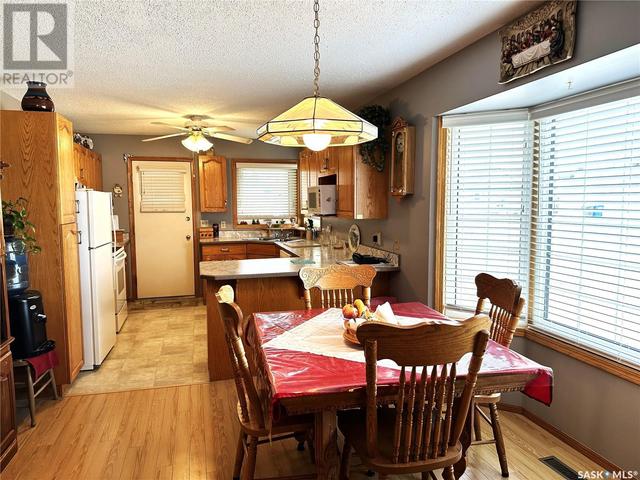 1005 6th Avenue, House attached with 2 bedrooms, 3 bathrooms and null parking in Humboldt SK | Image 8