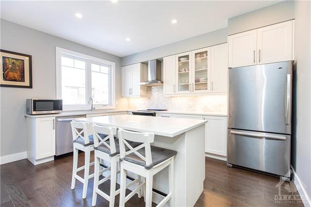 35 Wally Kasper Private, Townhouse with 3 bedrooms, 3 bathrooms and 2 parking in Ottawa ON | Image 11