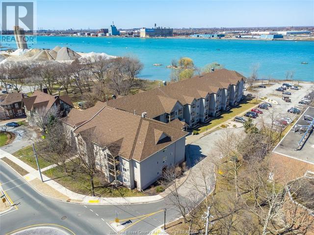 108 - 3000 Sandwich Street, Condo with 2 bedrooms, 2 bathrooms and null parking in Windsor ON | Image 2