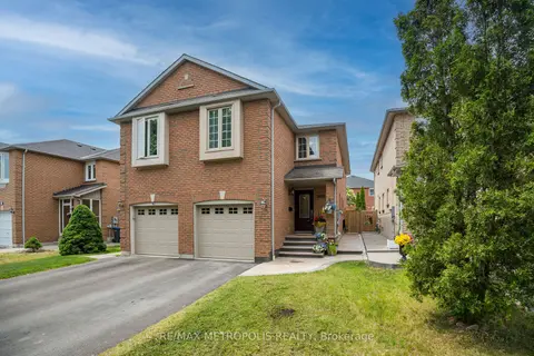 5494 Cosmic Cres, House semidetached with 3 bedrooms, 3 bathrooms and 3 parking in Mississauga ON | Card Image