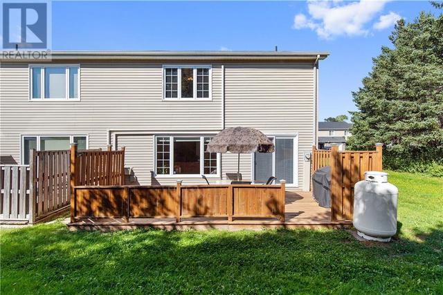 702 Laurier St, House attached with 3 bedrooms, 1 bathrooms and null parking in Dieppe NB | Image 39