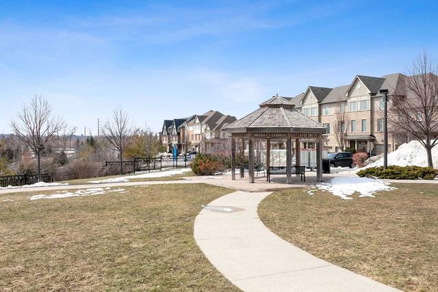 24 Soccavo Cres, Townhouse with 3 bedrooms, 4 bathrooms and 2 parking in Brampton ON | Image 29