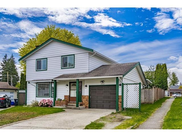 3361 271b Street, House detached with 3 bedrooms, 3 bathrooms and 3 parking in Langley BC | Image 2