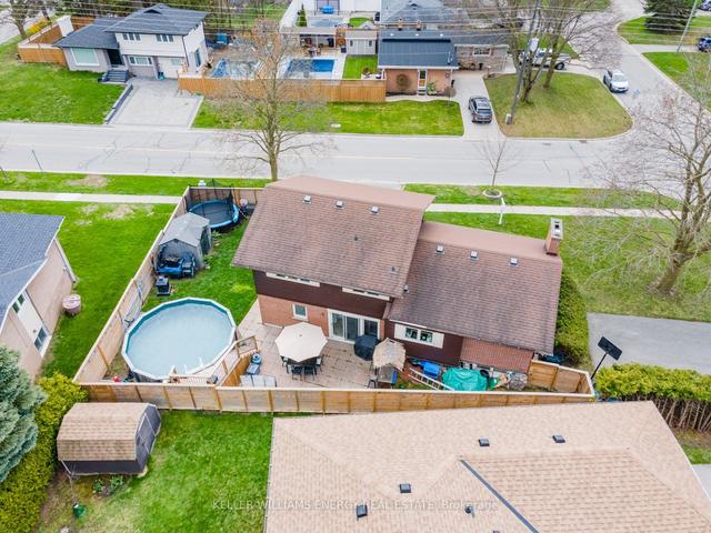 996 Regent Dr, House detached with 3 bedrooms, 2 bathrooms and 3 parking in Oshawa ON | Image 33