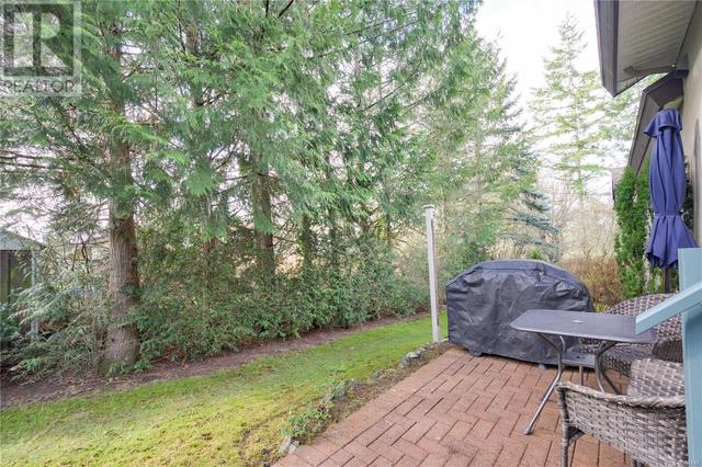 25 - 4525 Wilkinson Rd, House attached with 3 bedrooms, 3 bathrooms and 1 parking in Saanich BC | Image 9