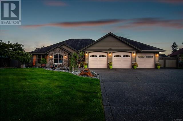 2175 Forest Grove Dr, House detached with 4 bedrooms, 2 bathrooms and 3 parking in Campbell River BC | Image 1