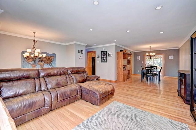 107 Memory Lane, House detached with 3 bedrooms, 3 bathrooms and 4 parking in Cambridge ON | Image 3