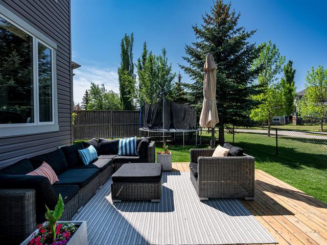 39 Cougar Plateau Place Sw, House detached with 4 bedrooms, 3 bathrooms and 4 parking in Calgary AB | Image 41