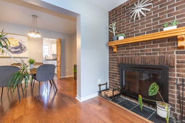 1493 Fisher Ave, Townhouse with 3 bedrooms, 2 bathrooms and 1 parking in Ottawa ON | Image 17