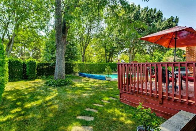 93 Lord Seaton Rd, House detached with 4 bedrooms, 4 bathrooms and 6 parking in Toronto ON | Image 29