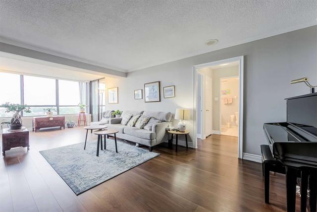 2010 - 255 Bamburgh Circ, Condo with 2 bedrooms, 2 bathrooms and 1 parking in Toronto ON | Image 36
